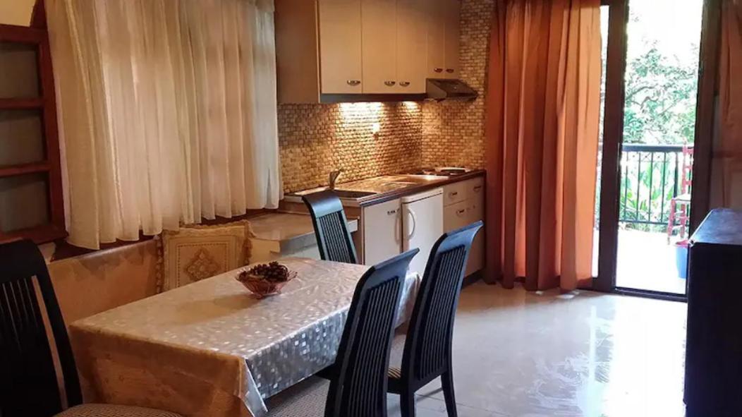Tholeto Apartments Agios Gordios  Exterior photo