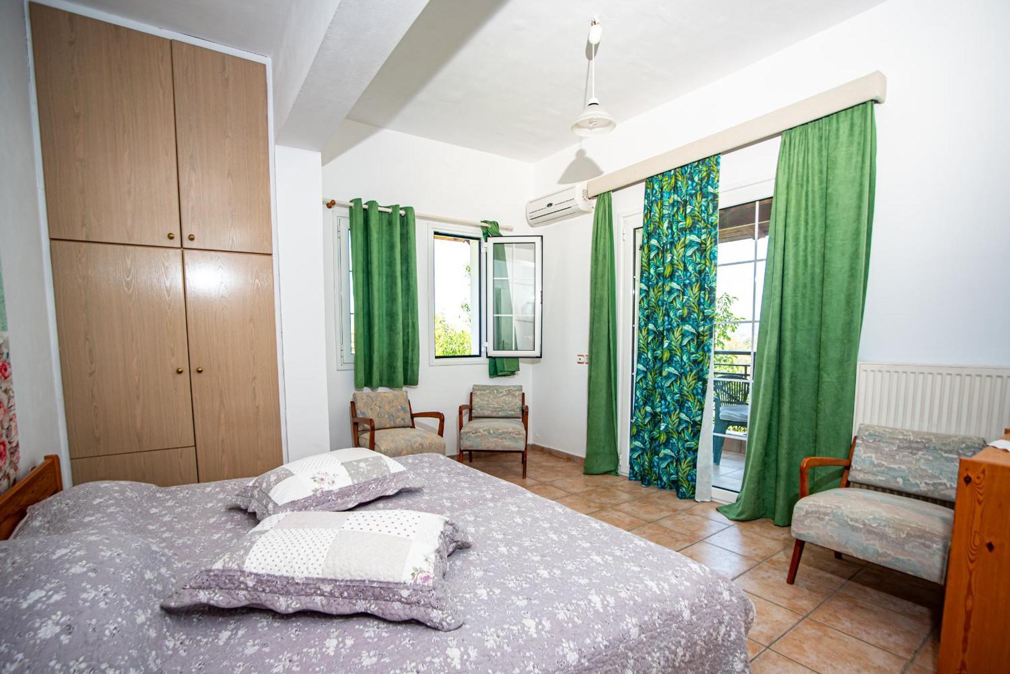 Tholeto Apartments Agios Gordios  Exterior photo